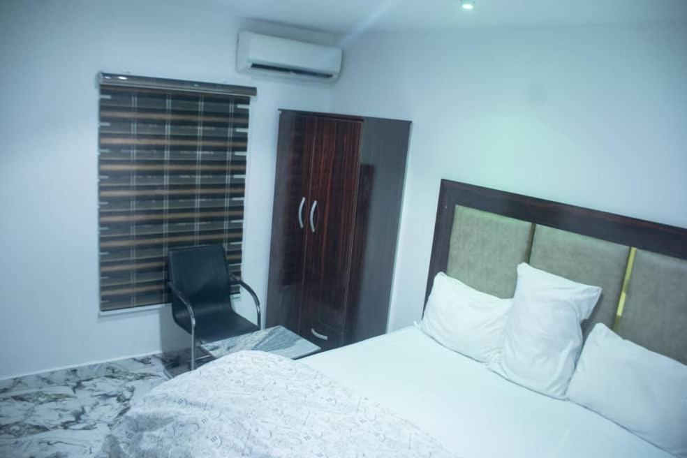Kay Luxury Suites Uyo 外观 照片