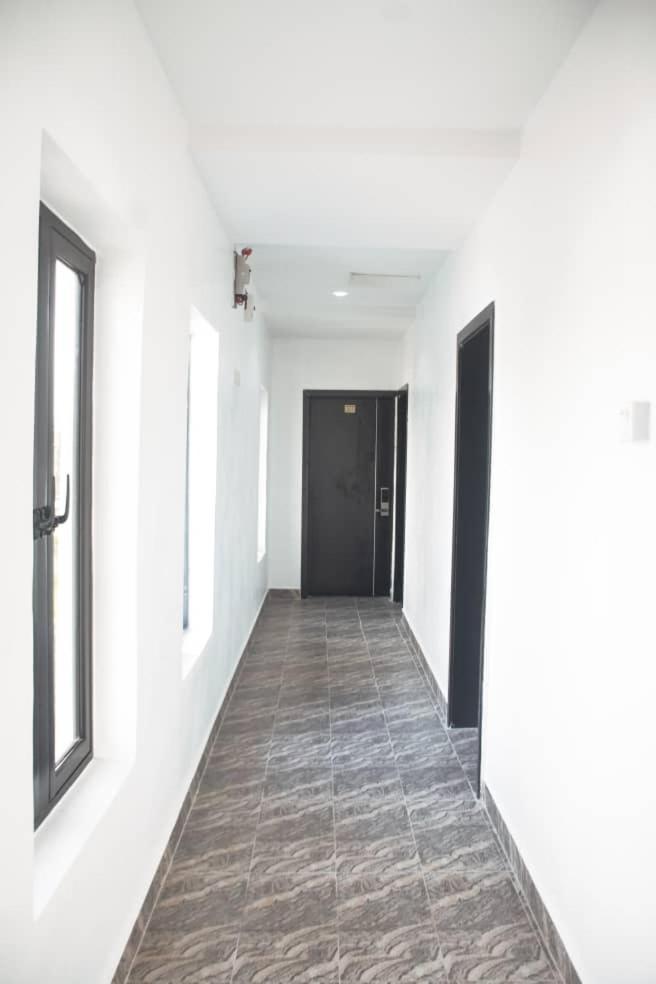 Kay Luxury Suites Uyo 外观 照片